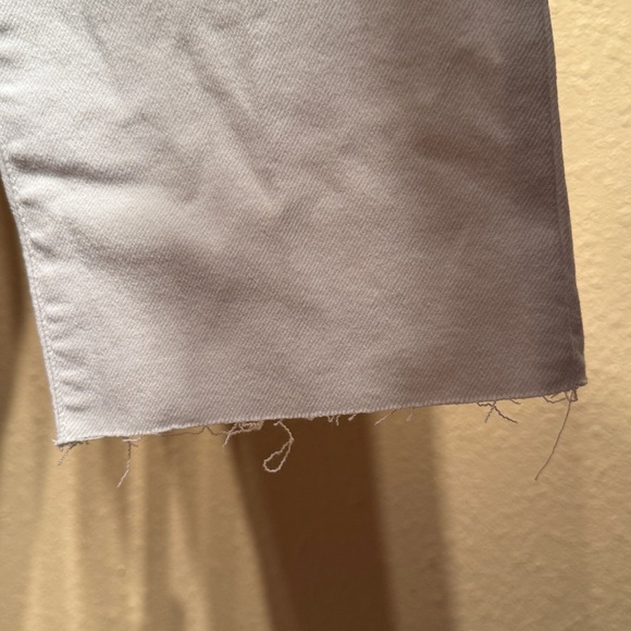 Women’s size 8P 8 petite white mid rise straight leg raw hem $139 - Picture 6 of 11